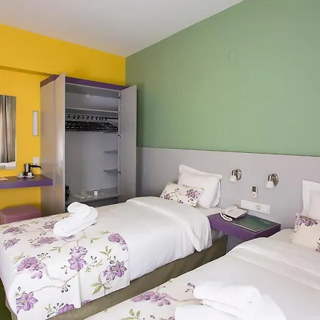 Mini Harem Hotel-2